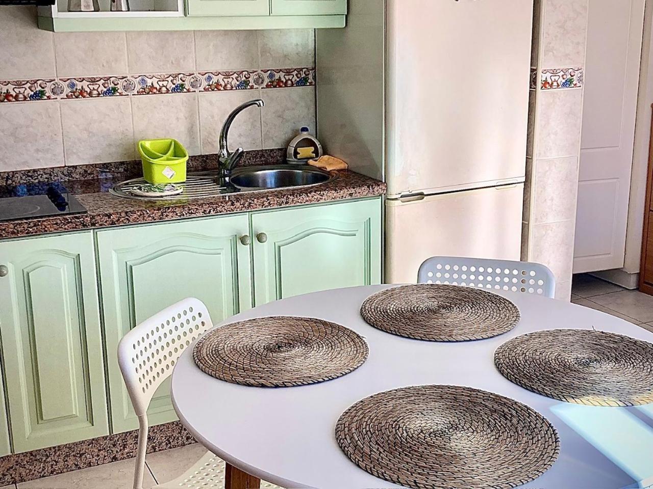 Apartamento en primera línea de playa, céntrico, tranquilo Playa de las Américas Extérieur photo